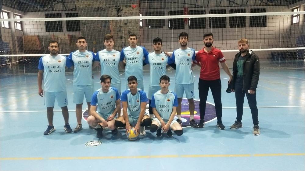 KOZAN MESLEK YÜKSEKOKULU ERKEK VOLEYBOL TAKIMI